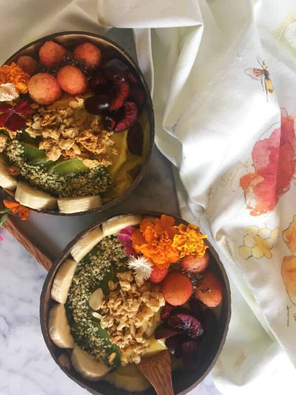 Healthy breakfast smoothie bowl