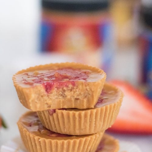 Healthy peanut butter and Jelly cups