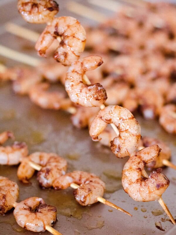 The best healthy baked cinnamon shrimp skewers