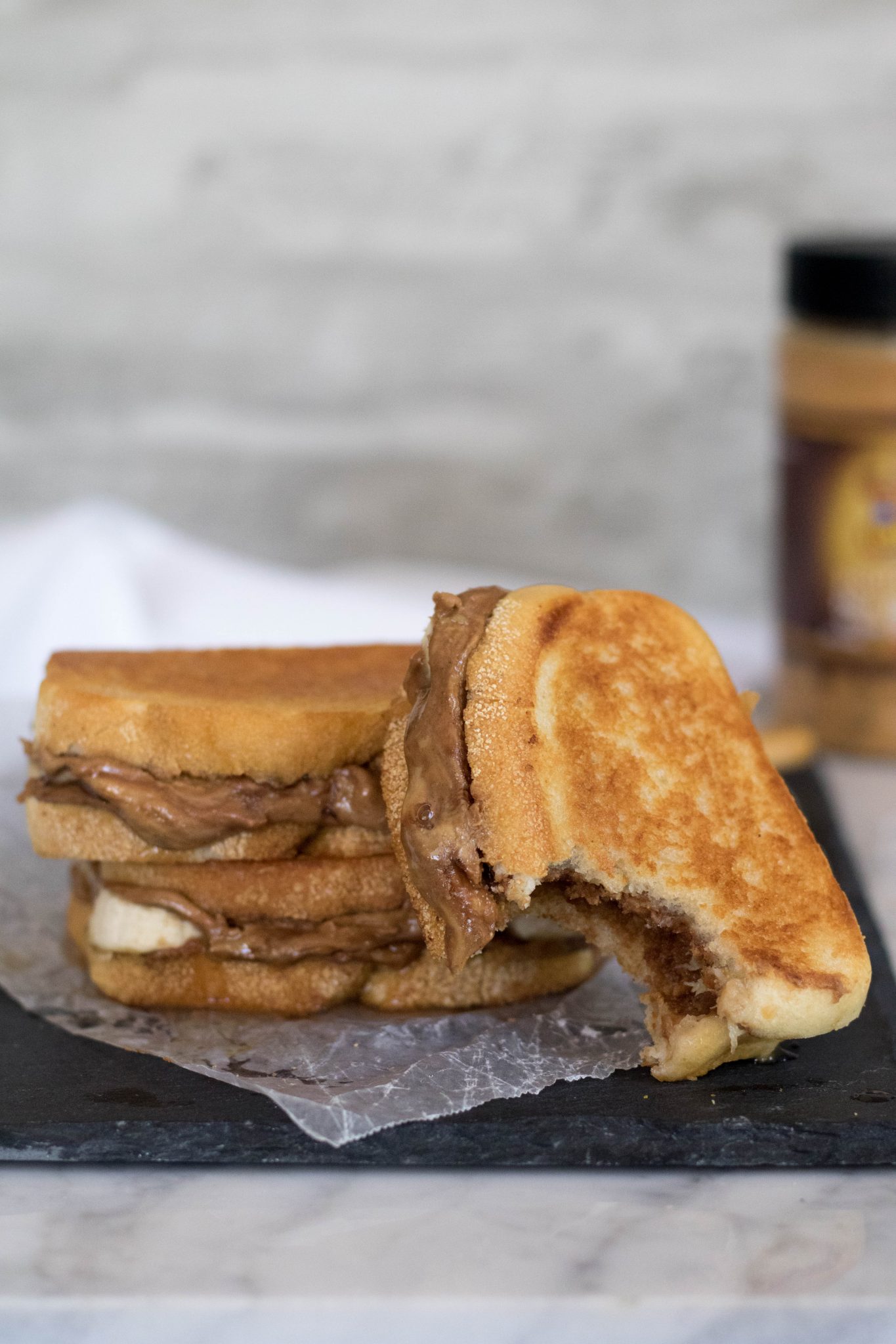 Grilled Peanut Butter Banana Sandwich - Lifestyle of a Foodie