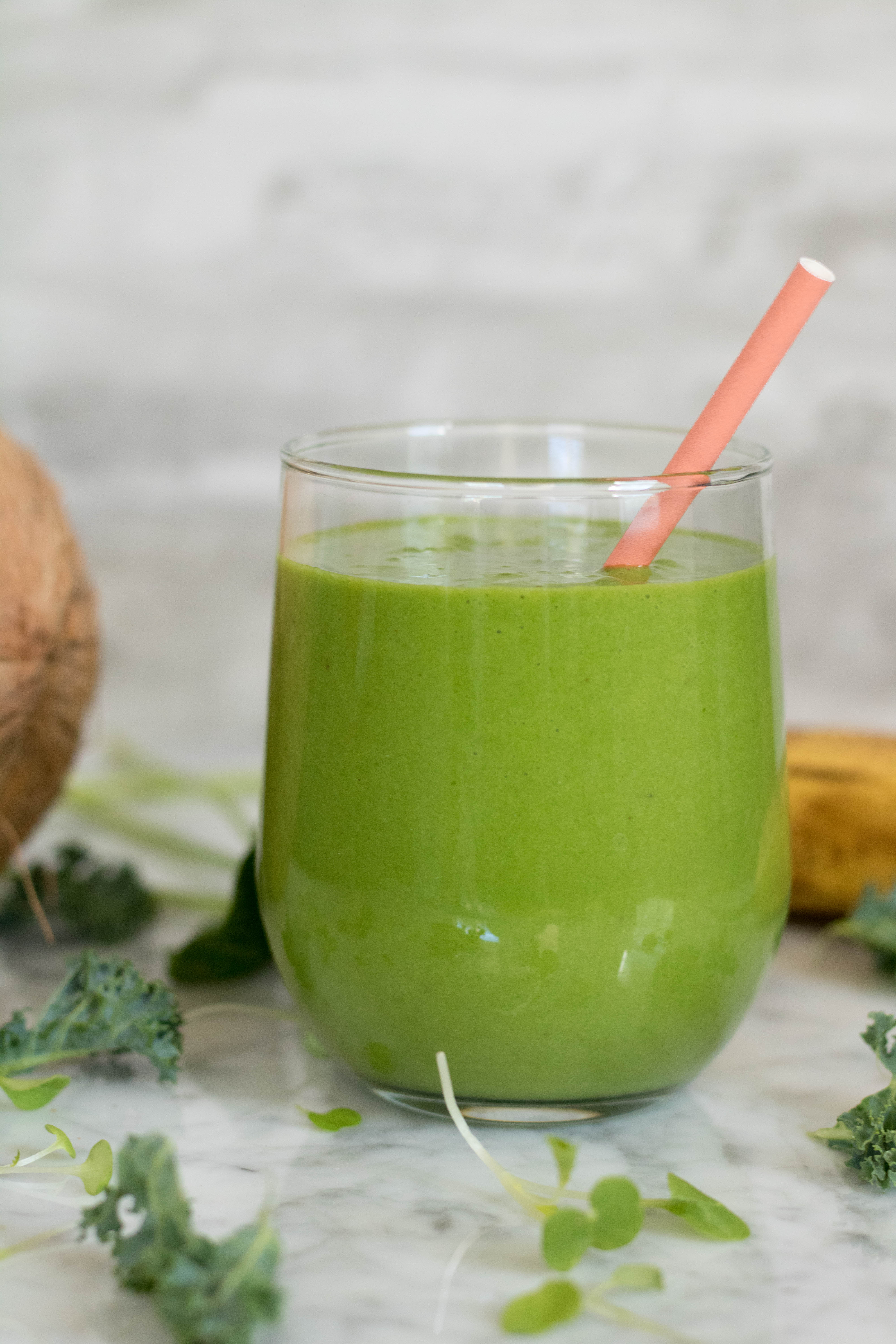 Spinach and Kale Smoothie recipe for breakfast