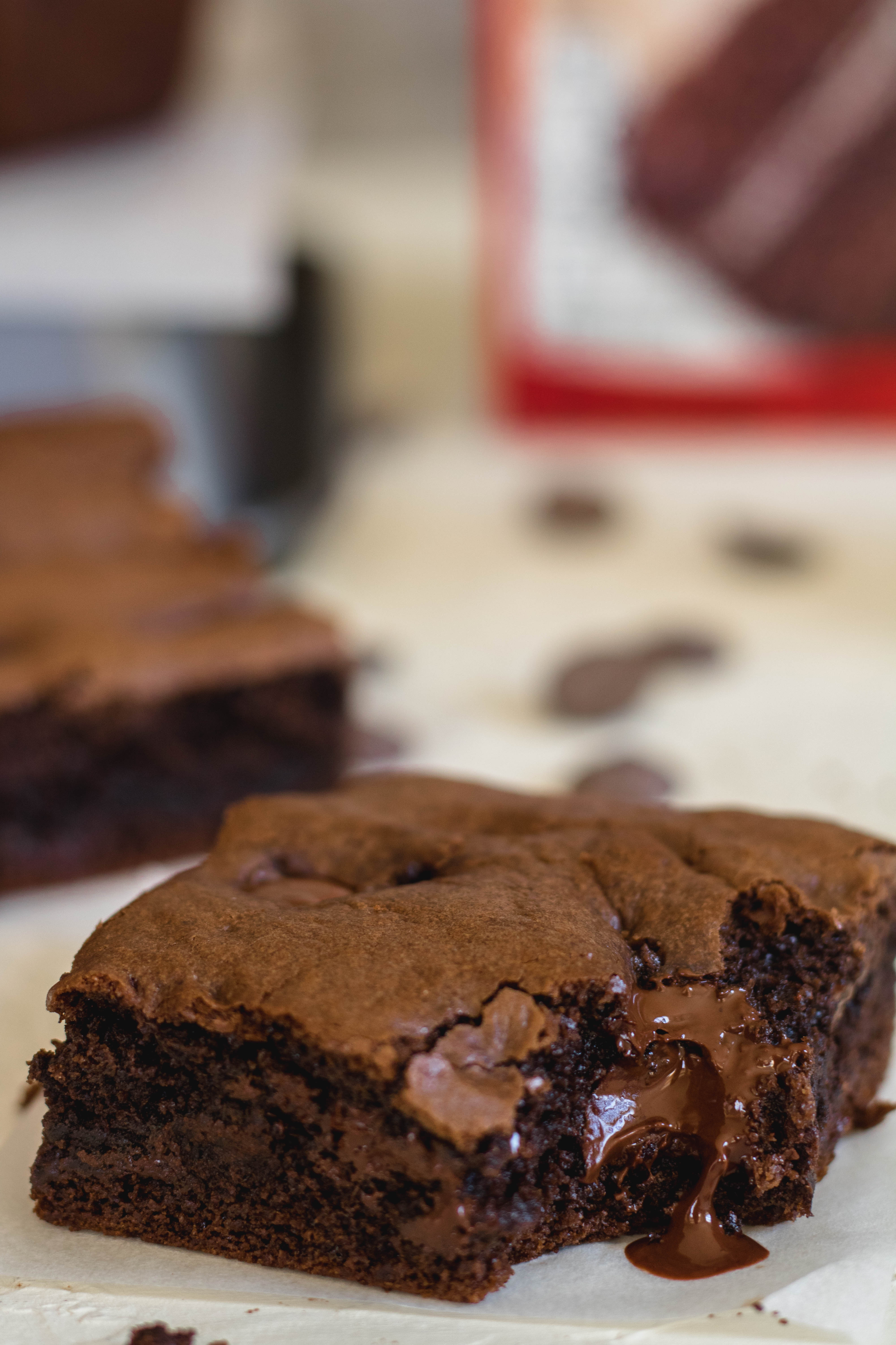 Chocolate cake mix brownies