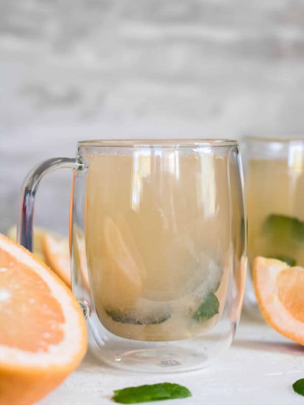 Warm deto grapefruit tea