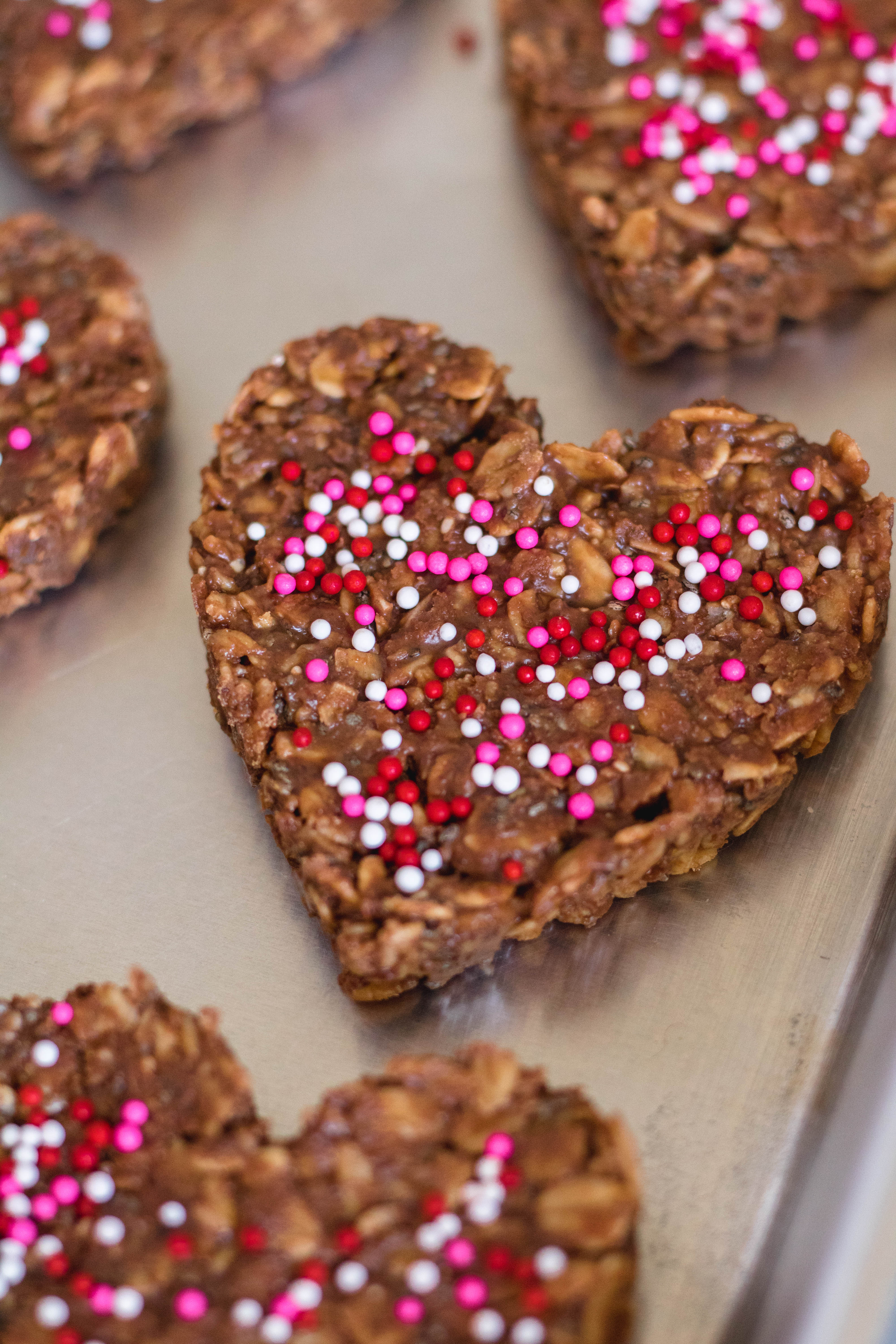 Healthy No Bake Cookies for valentine's day 