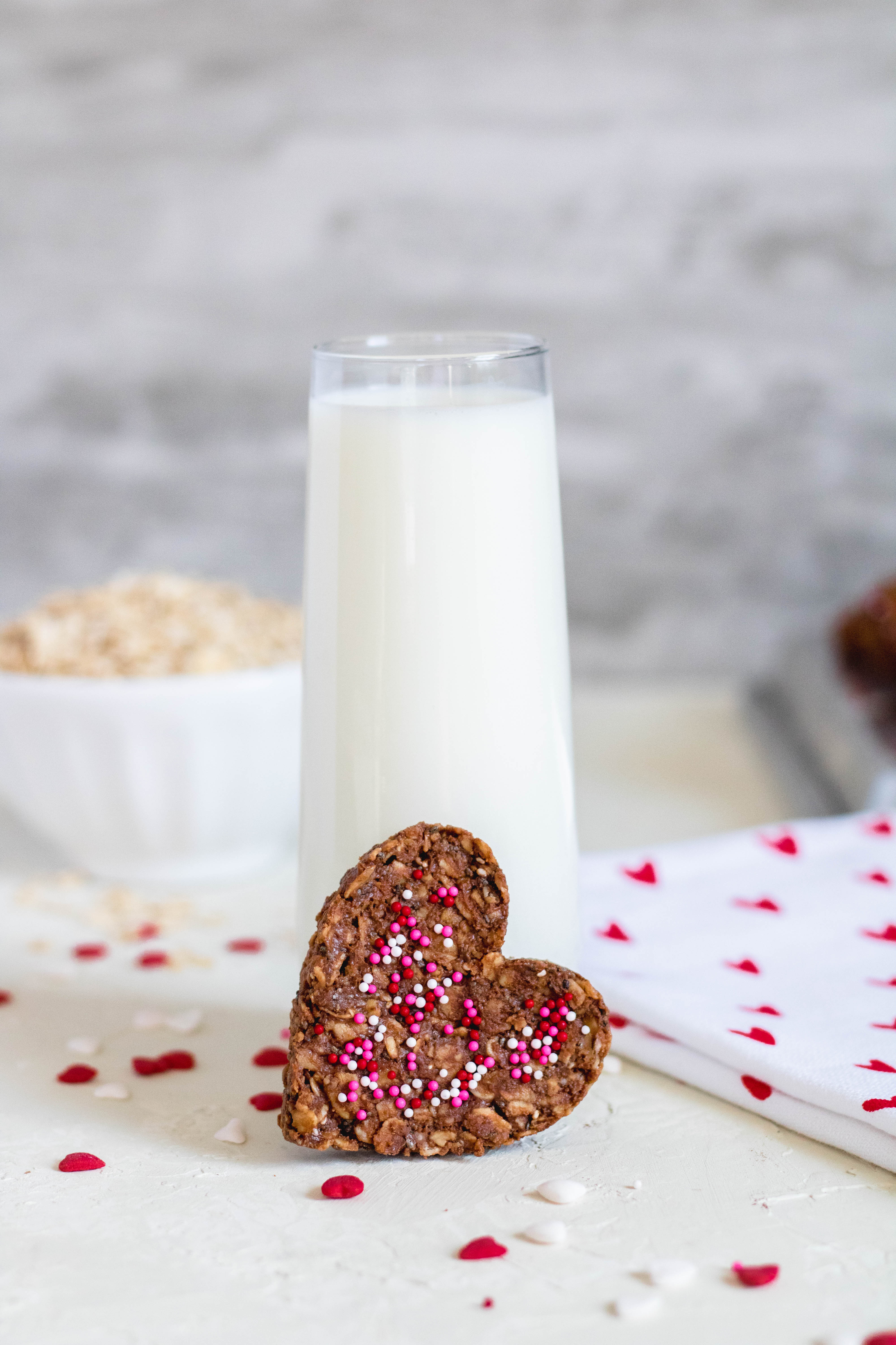 Healthy No Bake Cookies for valentine's day