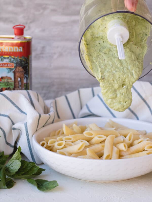 Pesto avocado pasta sauce |Easy Dinners