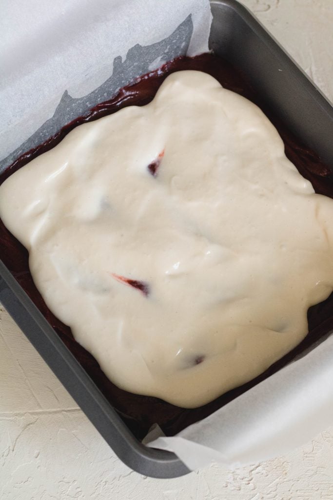 cheese cake swirled red velvet brownies