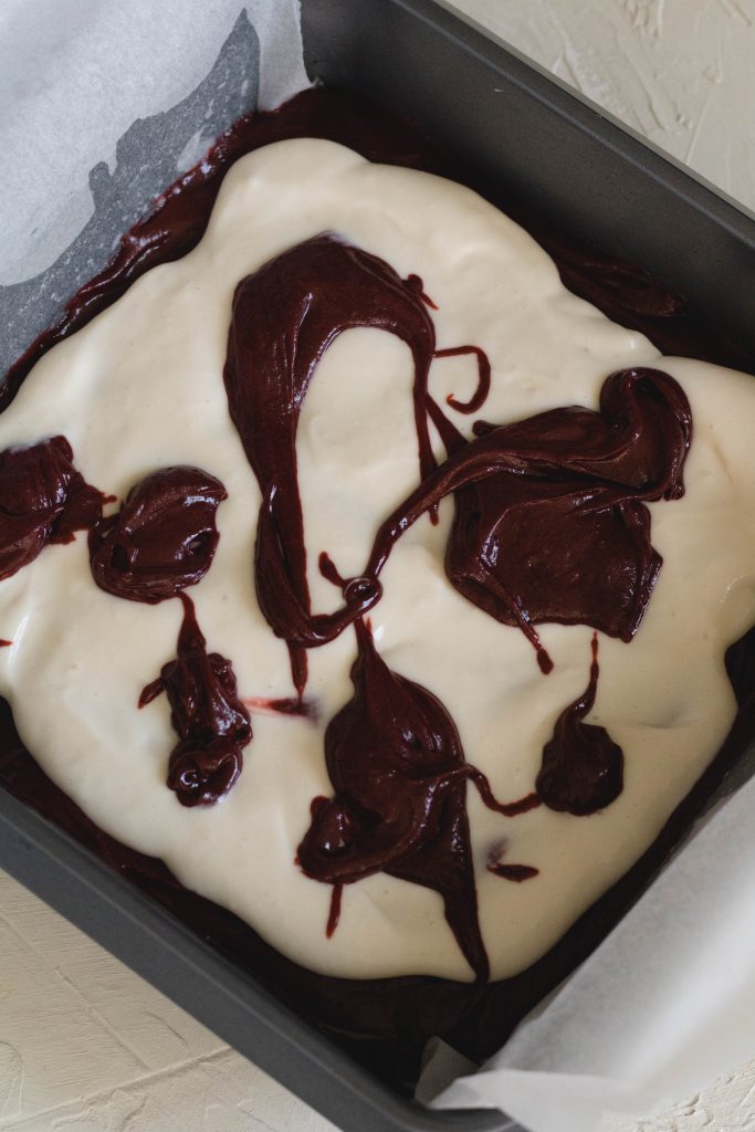 cheese cake swirled red velvet brownies