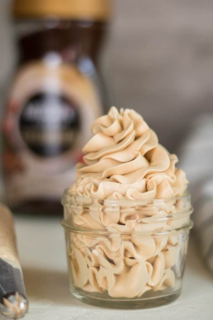 coffee frosting - Small batch coffee buttercream