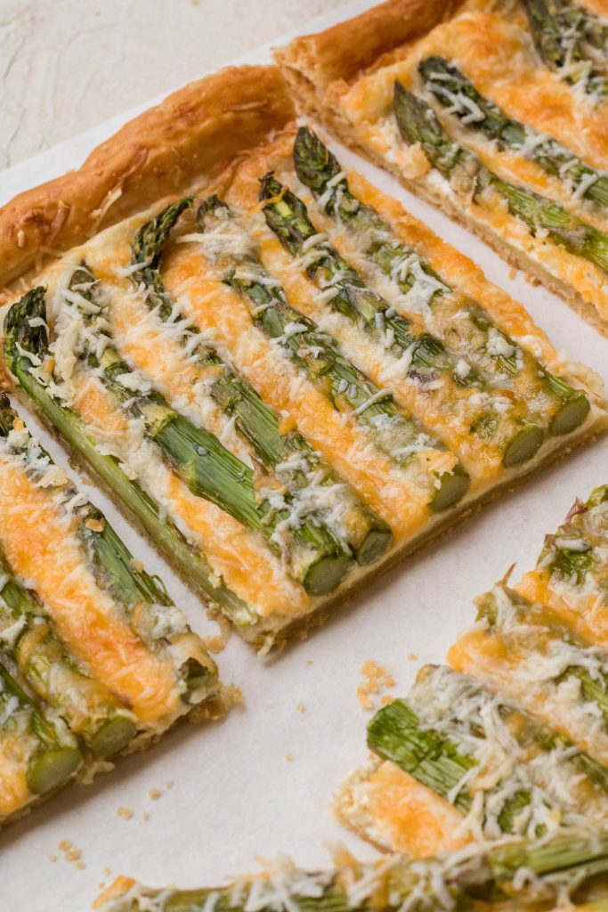 asparagus tart with puff pastry