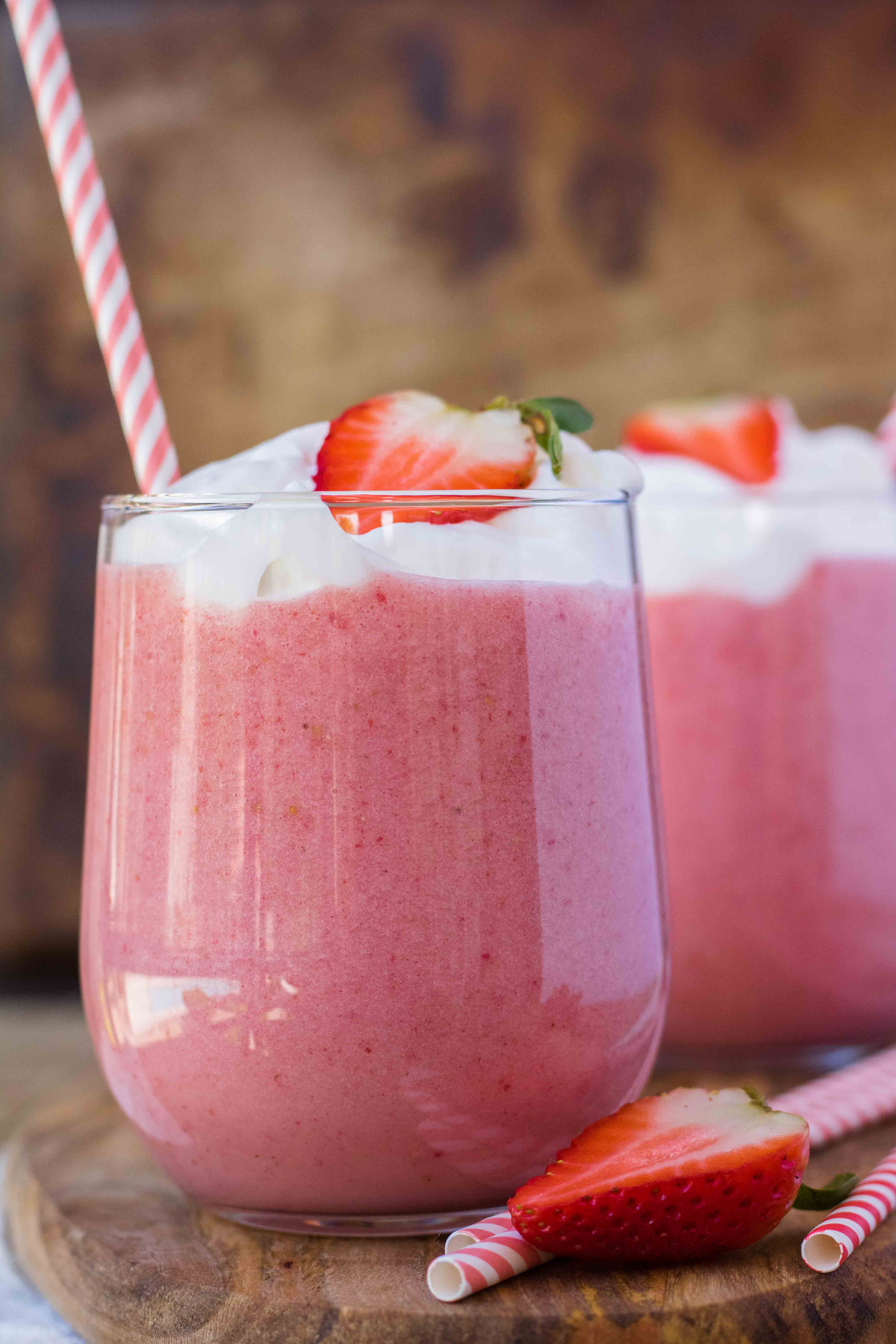 Strawberry banana yogurt smoothie | Lifestyle of a Foodie