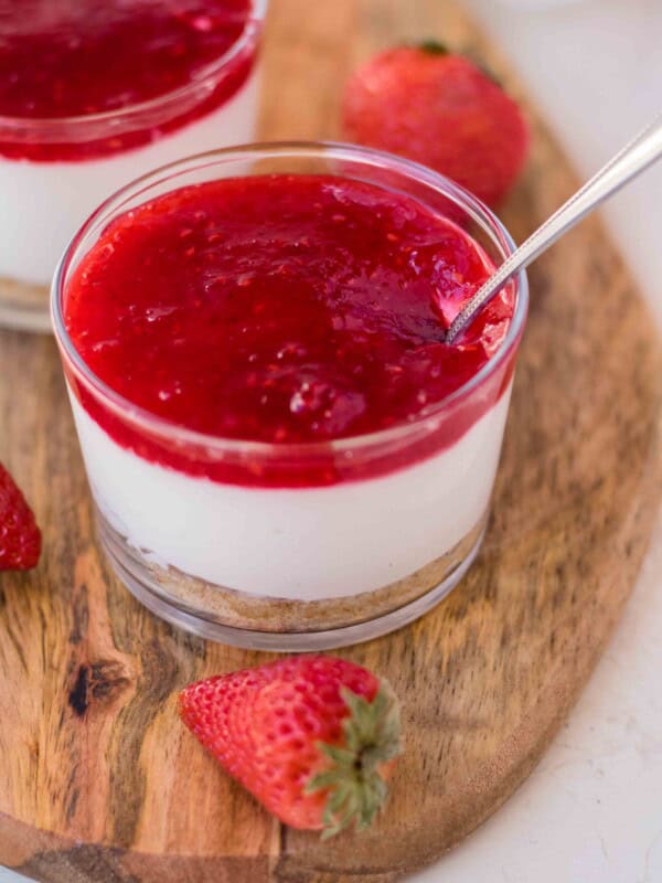 light no bake cheesecake cups