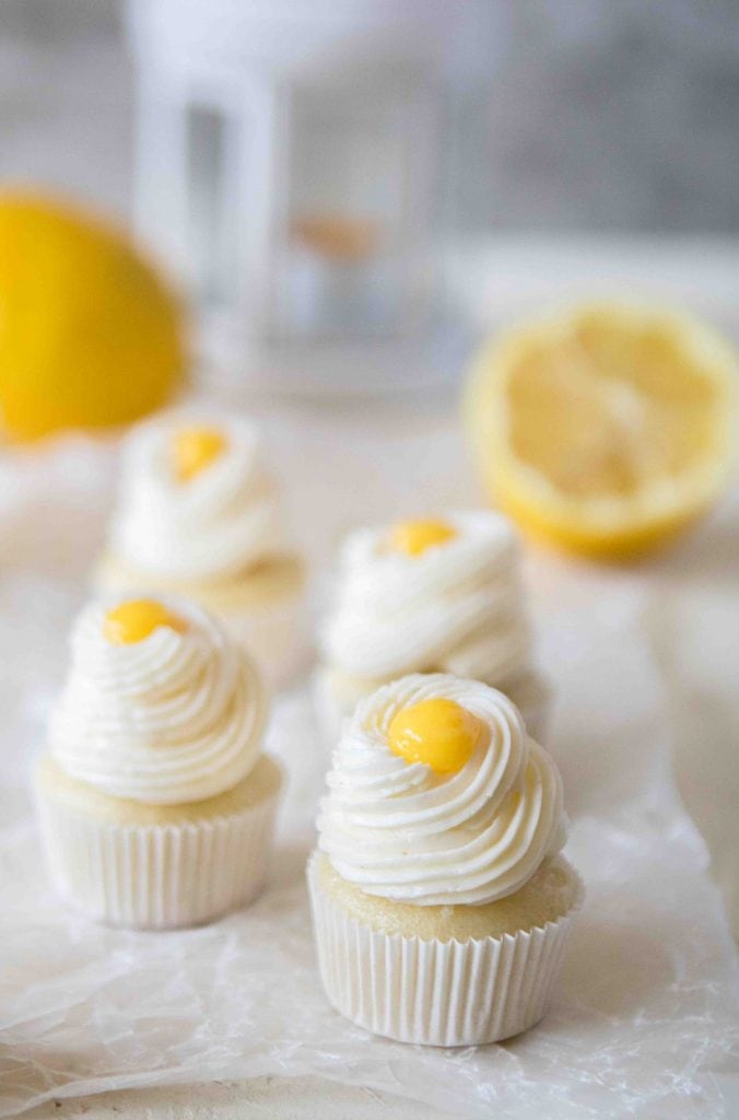 Mini lemon cupcakes