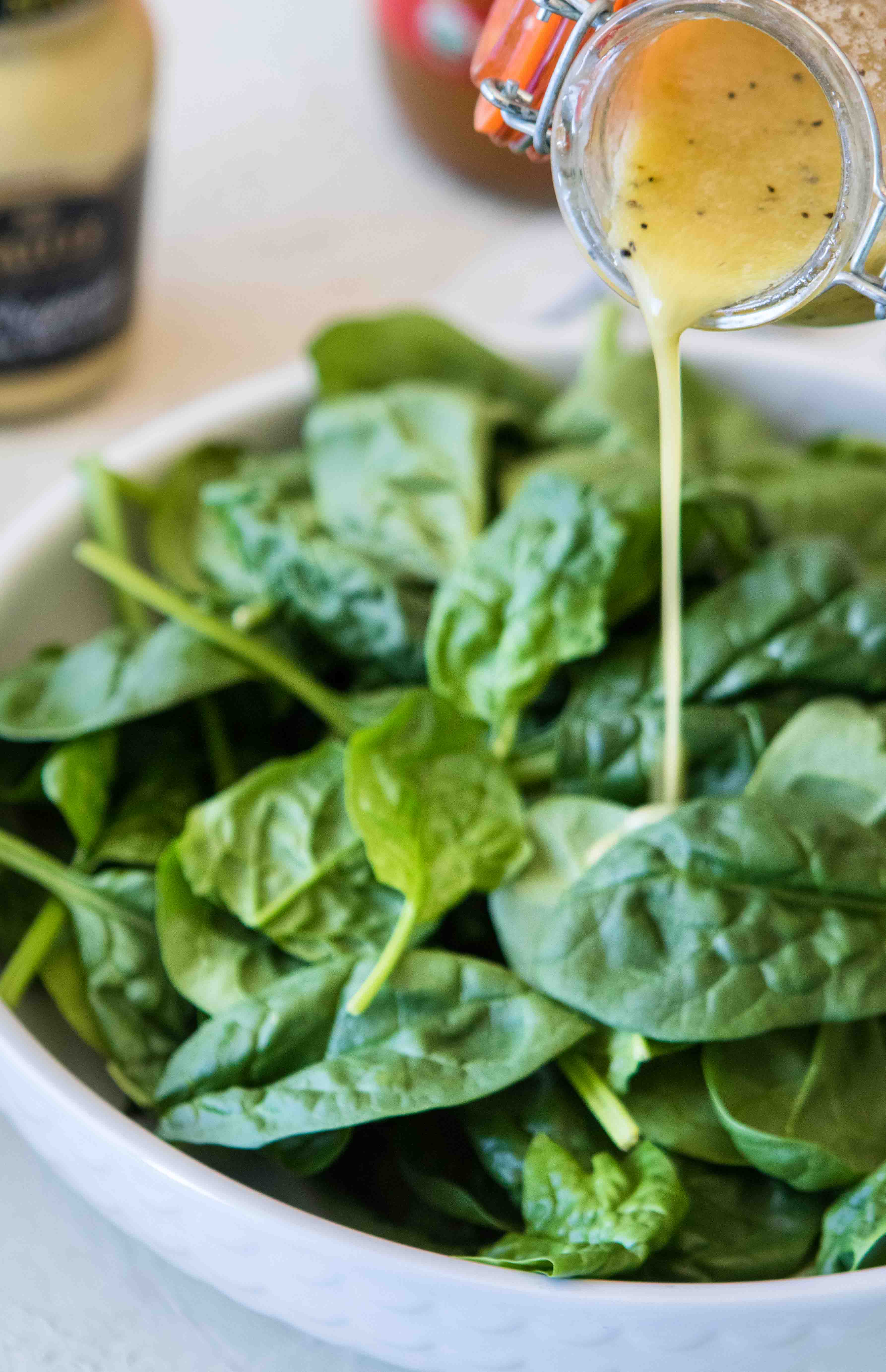 Healthy Apple cider vinegar 5 minute salad dressing with spinach salad