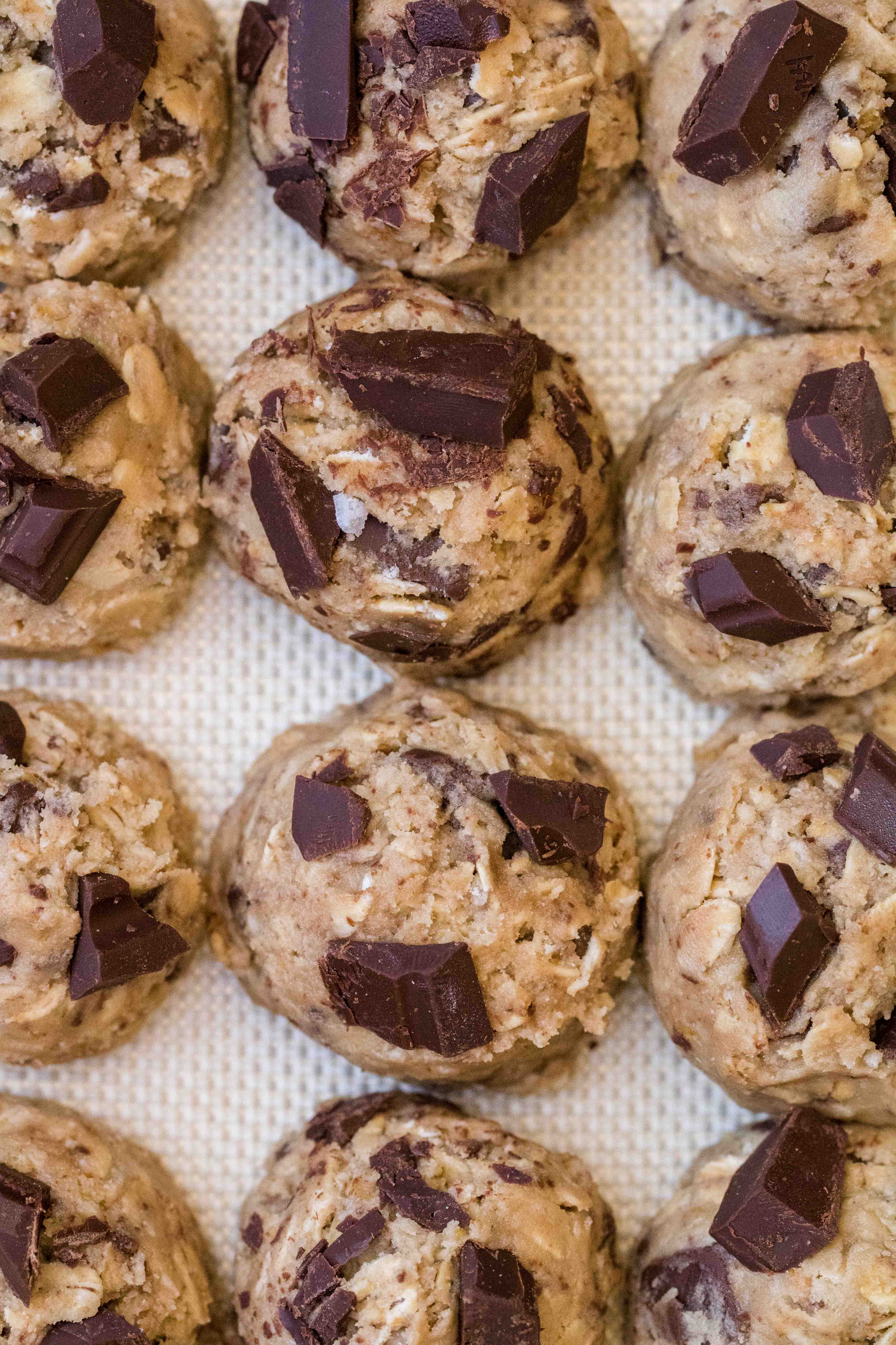 How to make soft and chewy oatmeal chocolate chunk cookies
