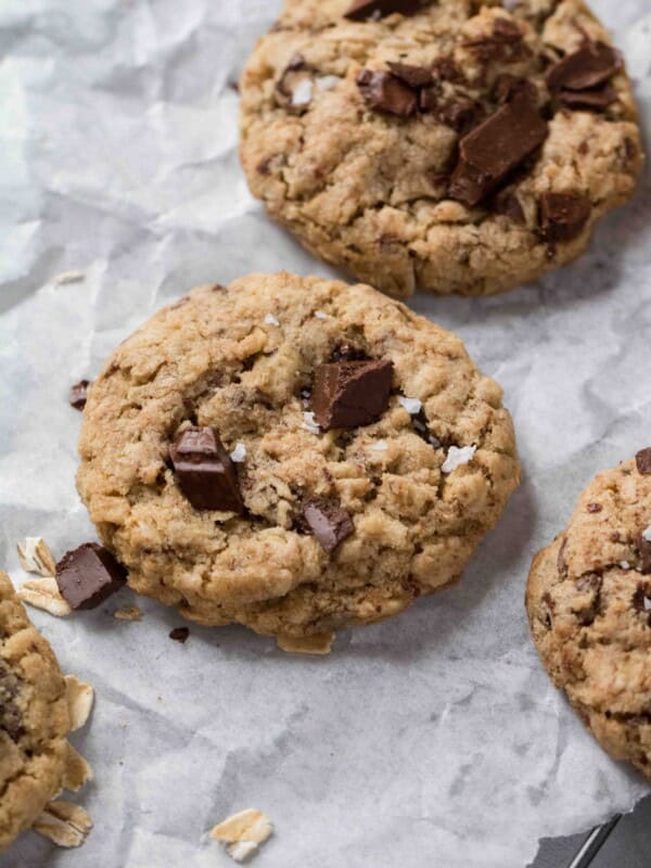 The easiest oatmeal chocolate chip cookies