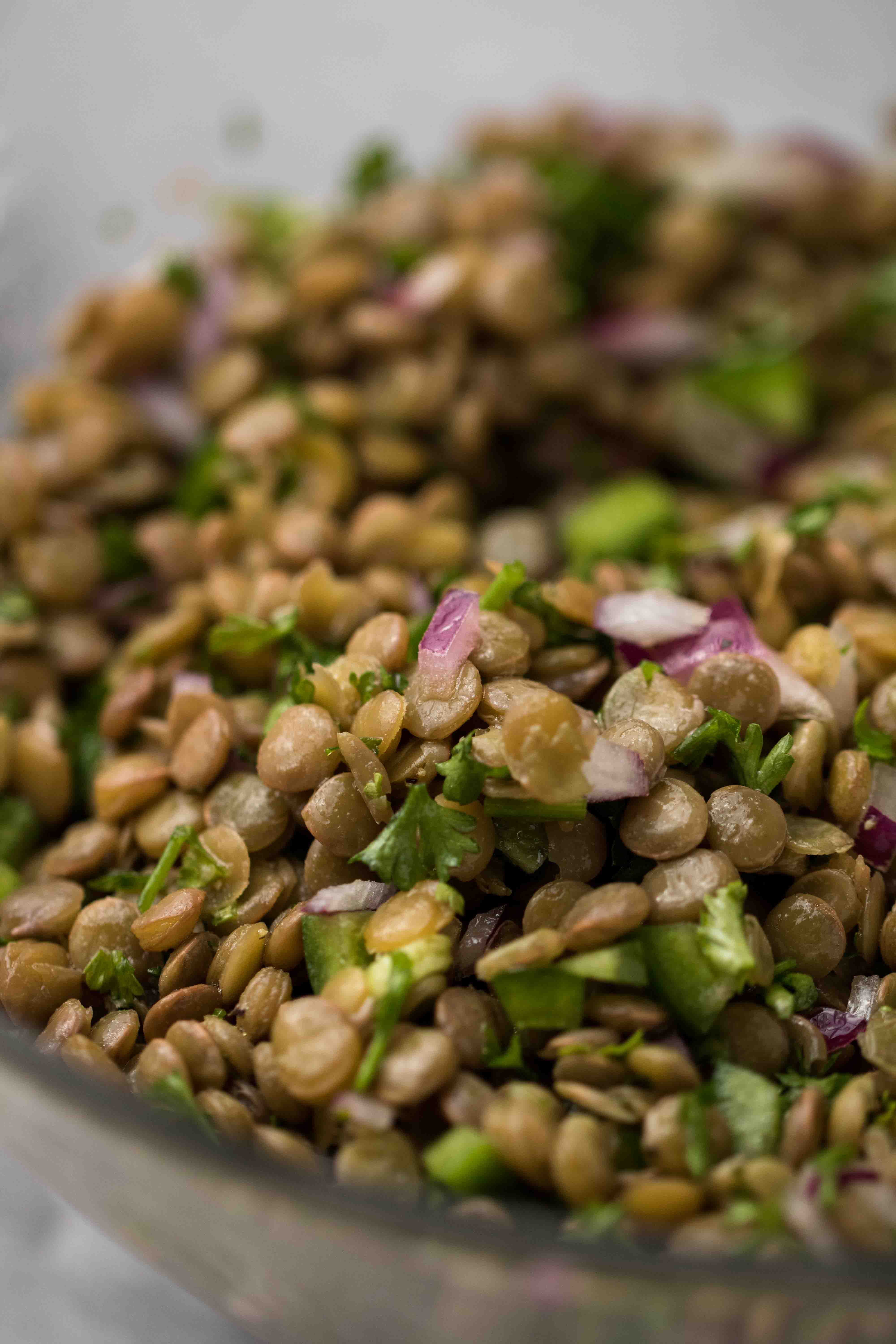 Healthy and quick lentil salad with onions