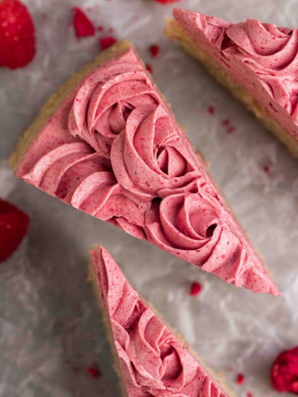 Pink cake with raspberry frosting