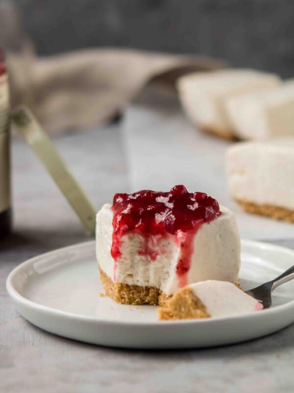 Creamy no bake cheesecakes with jam on top