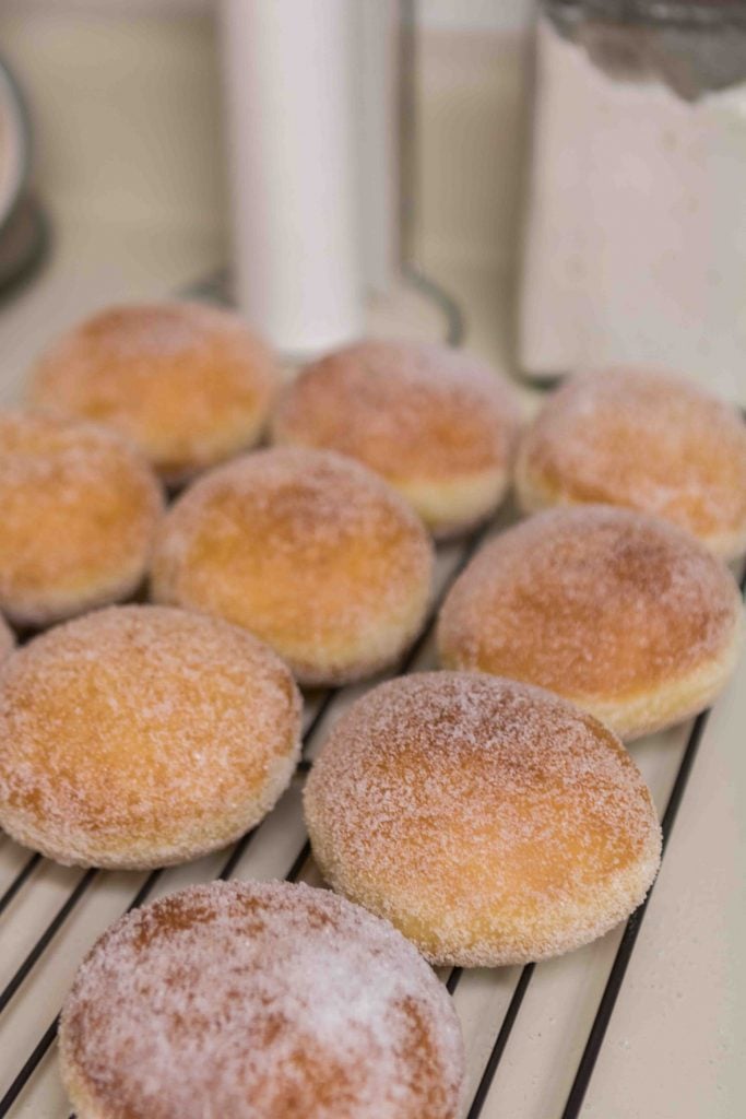 How to make stuffed donuts