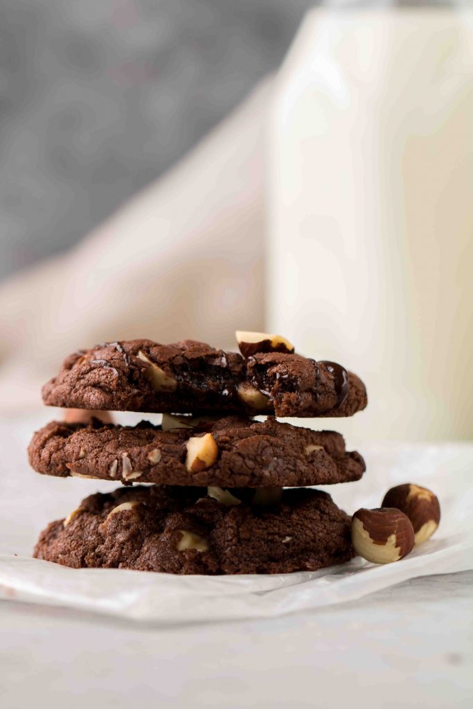 Chewy brownie cookies with nuts