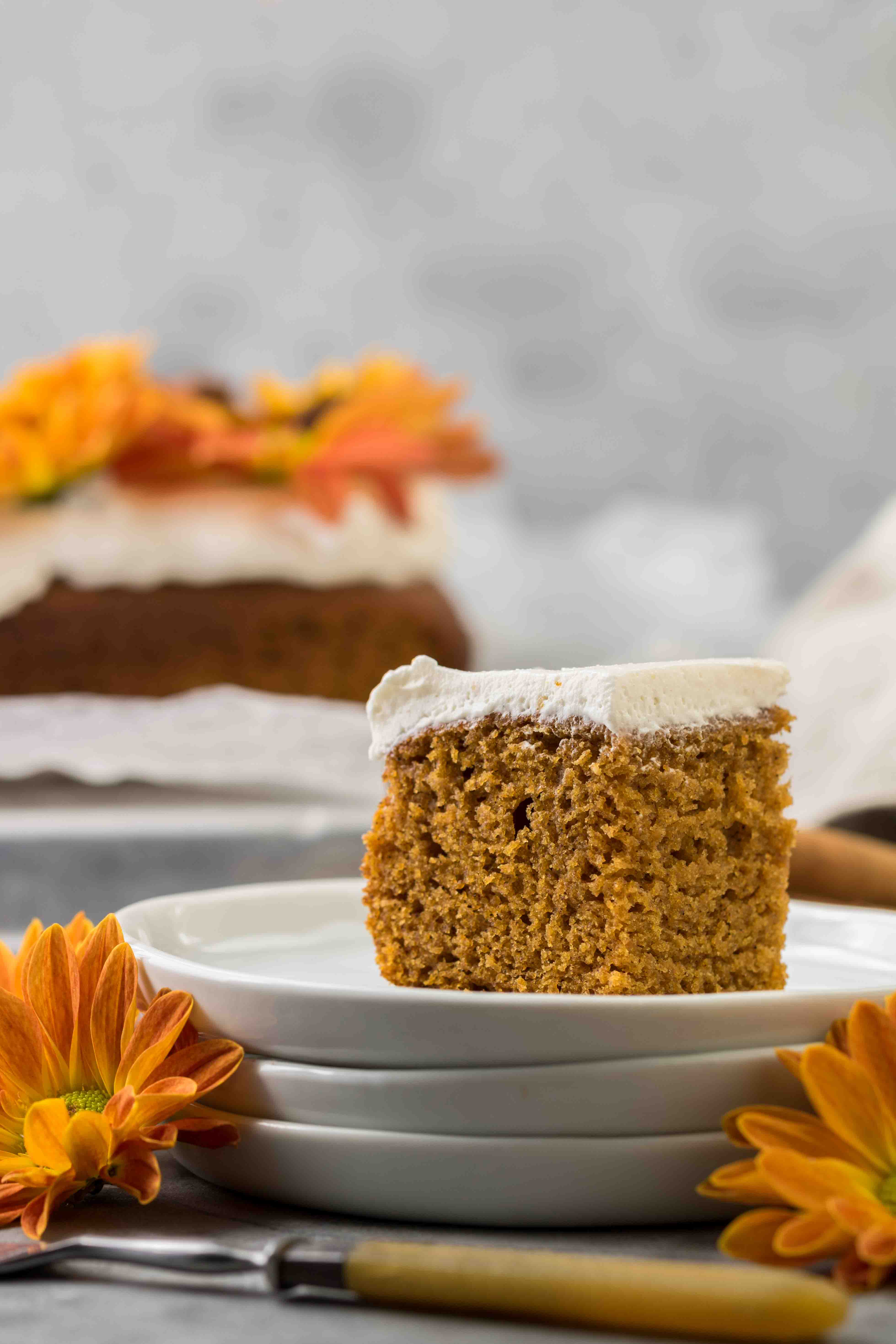 How to decorate pumpkin cake