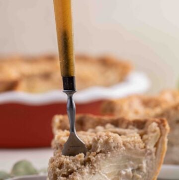 Dutch apple pie with streusel for thanksgiving dessert recipes