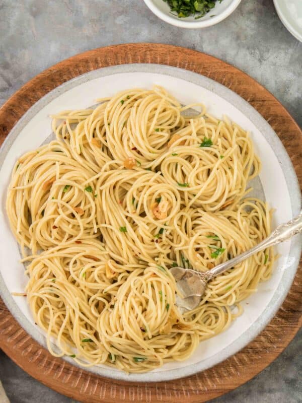 Aglio e Olio Spaghetti on a gray plate