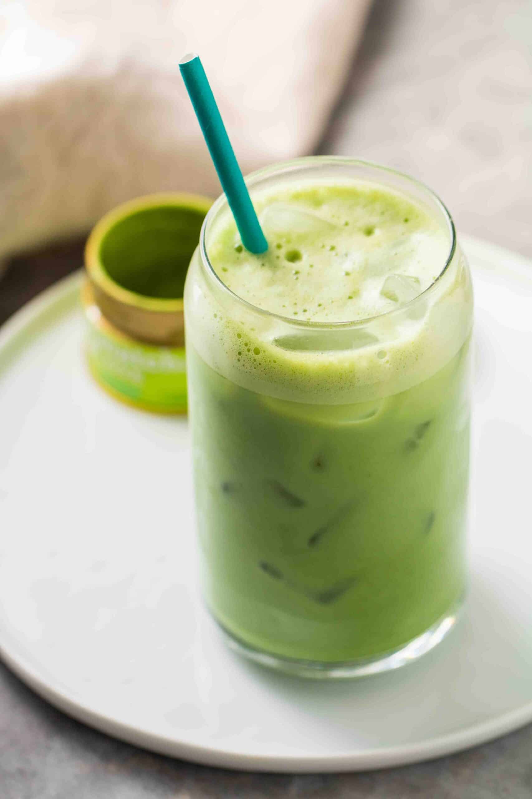 Easy Starbucks Iced Green Tea Matcha Latte - Lifestyle of a Foodie