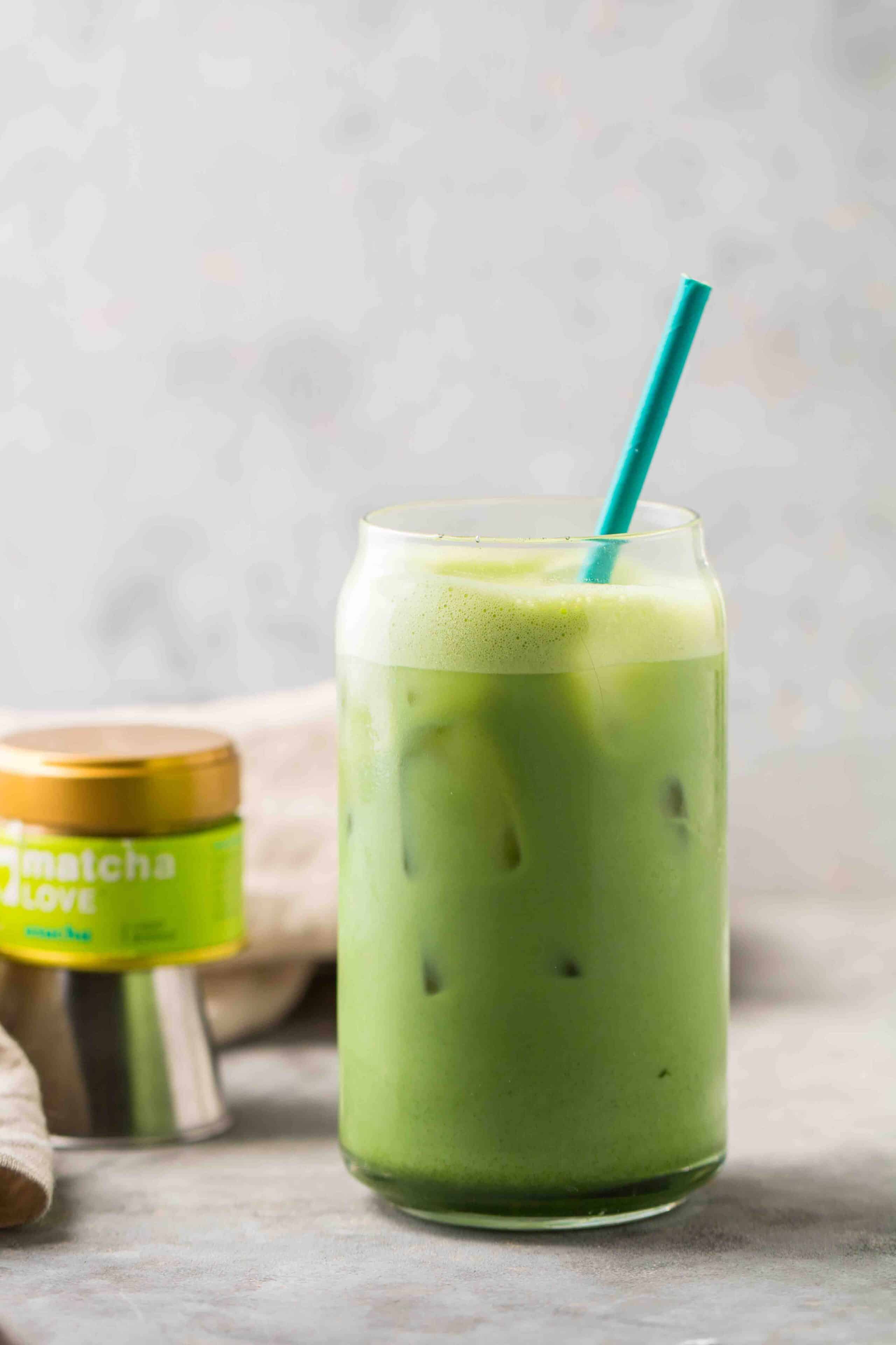 Starbucks Copycat Matcha Iced Green Tea - Its a Hero