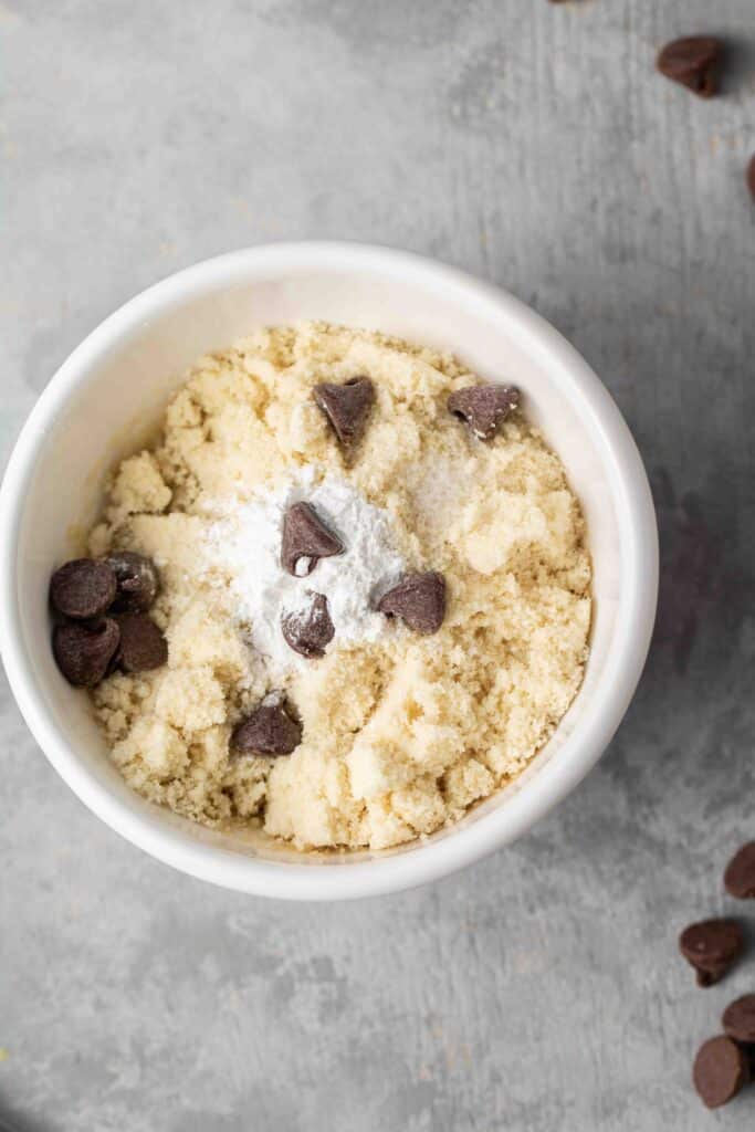 How to make chocolate chip vegan mug cookie step by step
