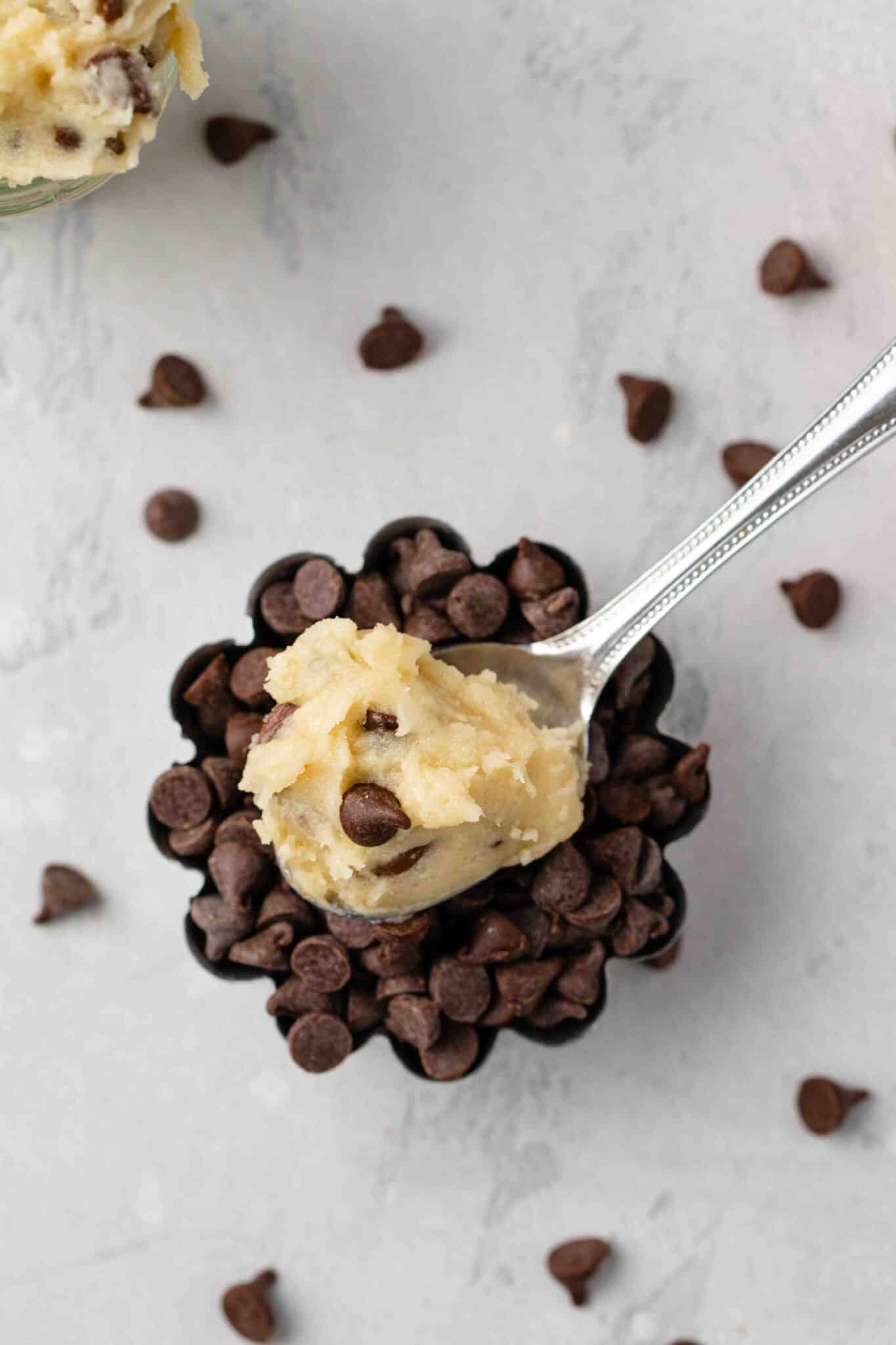 Chocolate chip edible cookie dough for one + 3 variations Lifestyle