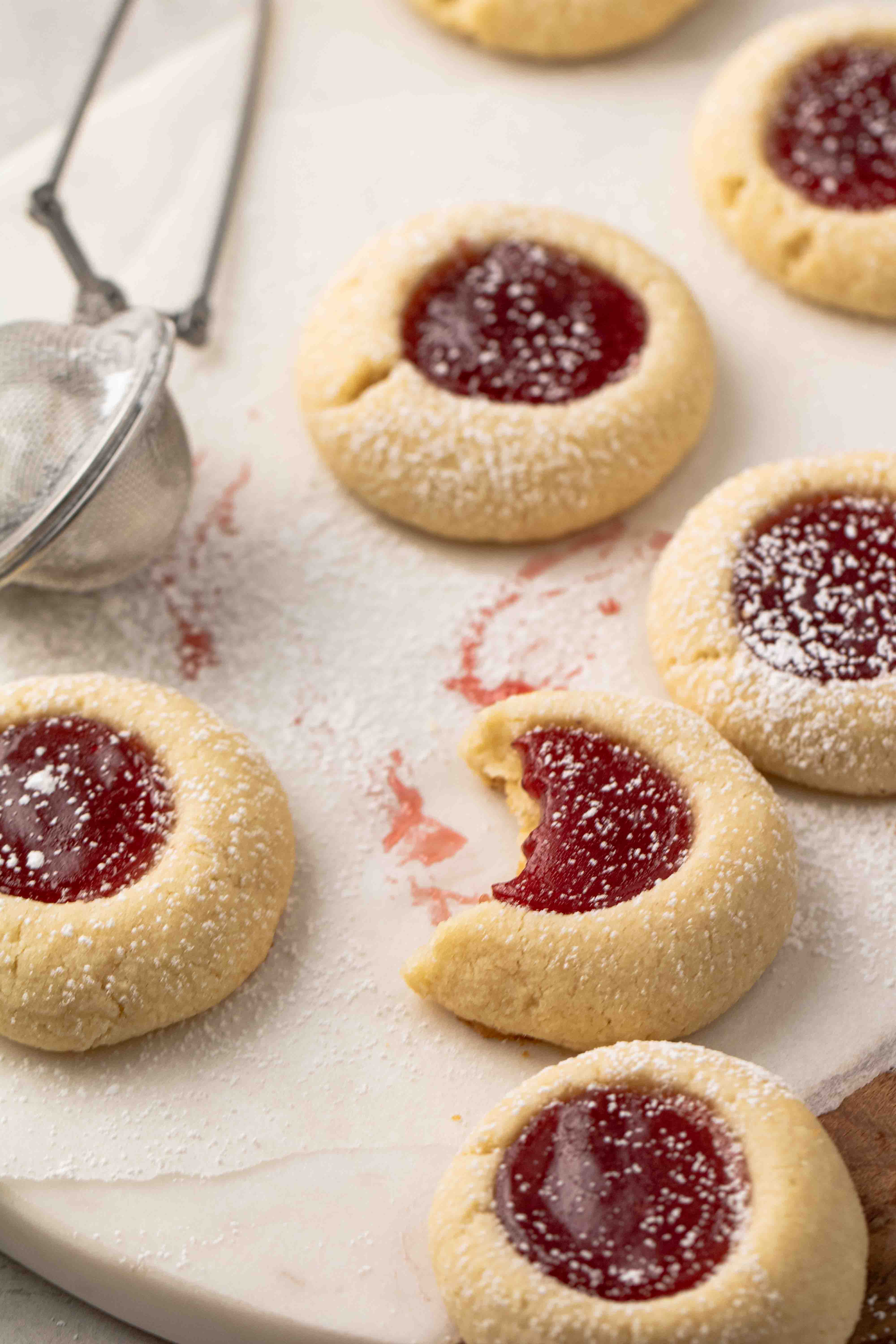 Easy raspberry thumbprint cookies