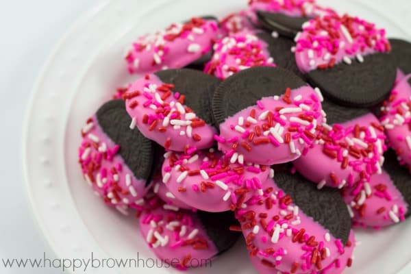 No bake Valentine's day oreos