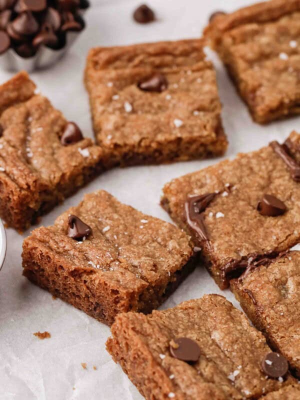 Ooey gooey chocolate chip cookie bars