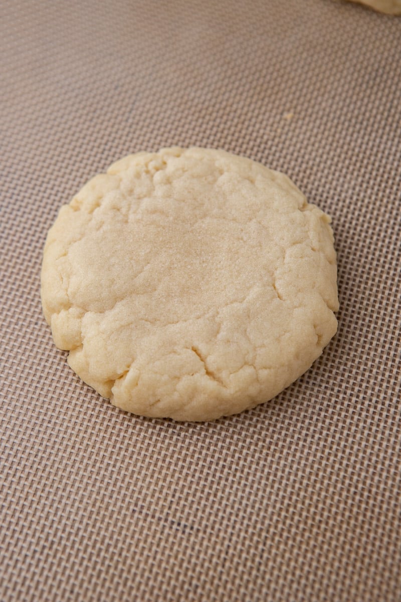 Baked sugar cookie