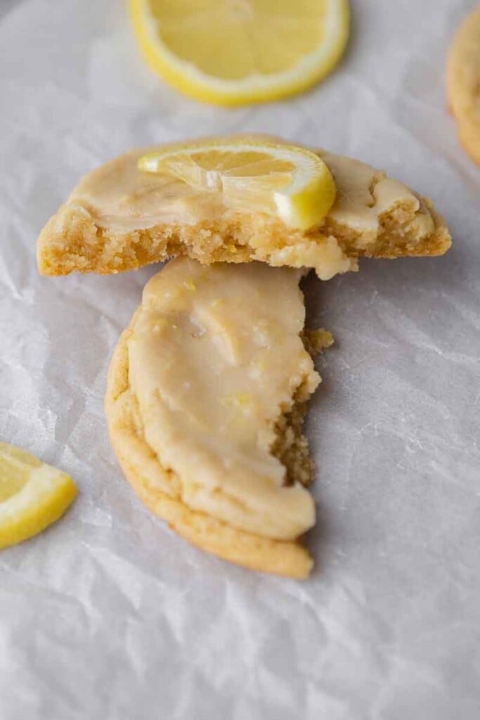 Texture of the inside of a lemon cookie