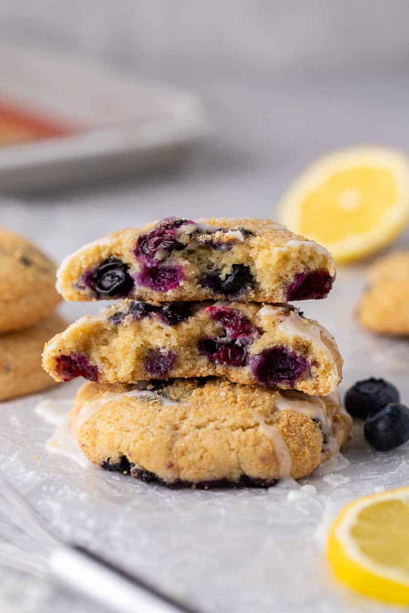 Soft CRUMBL Blueberry Crumb Cake Cookies Copycat Recipe - Lifestyle Of ...