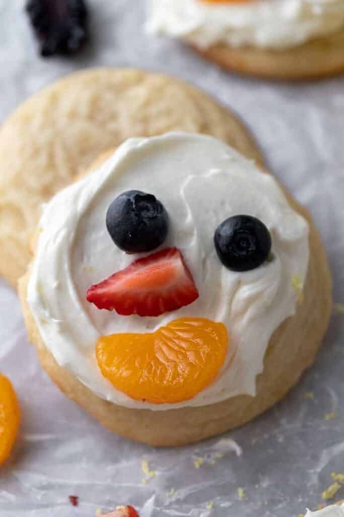 Close up of smiley face fruit pizza cookies