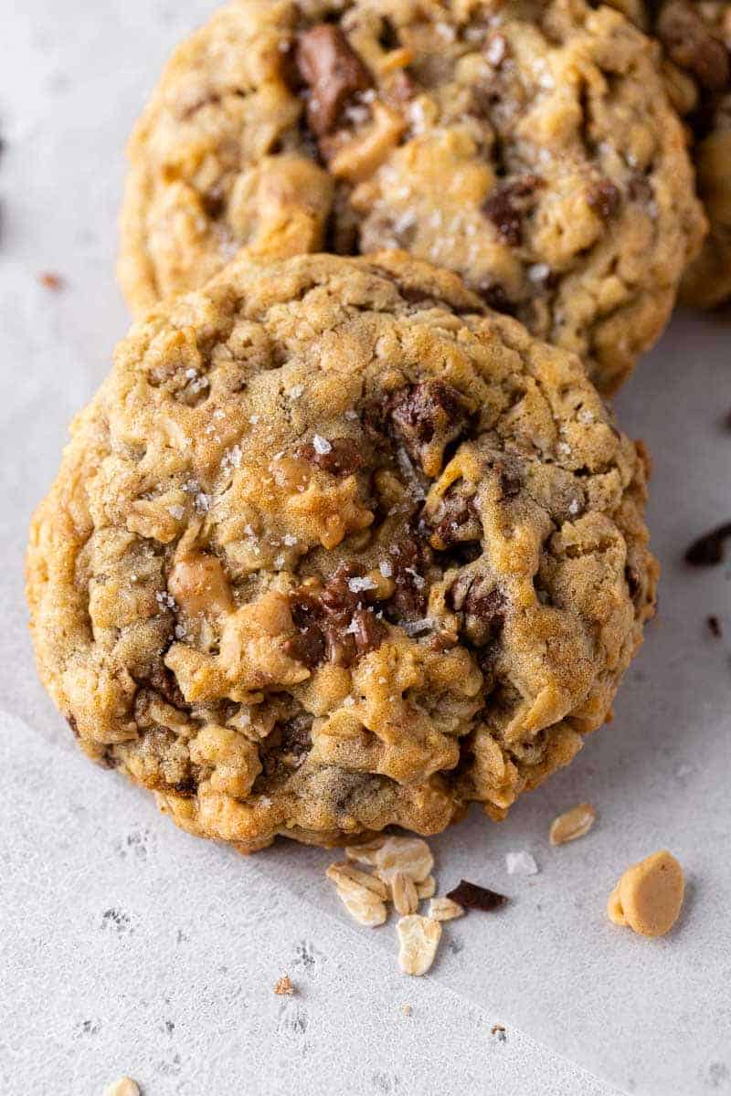 Crumbl Mom's recipe cookies/ Soft Oatmeal cookies Lifestyle of a Foodie