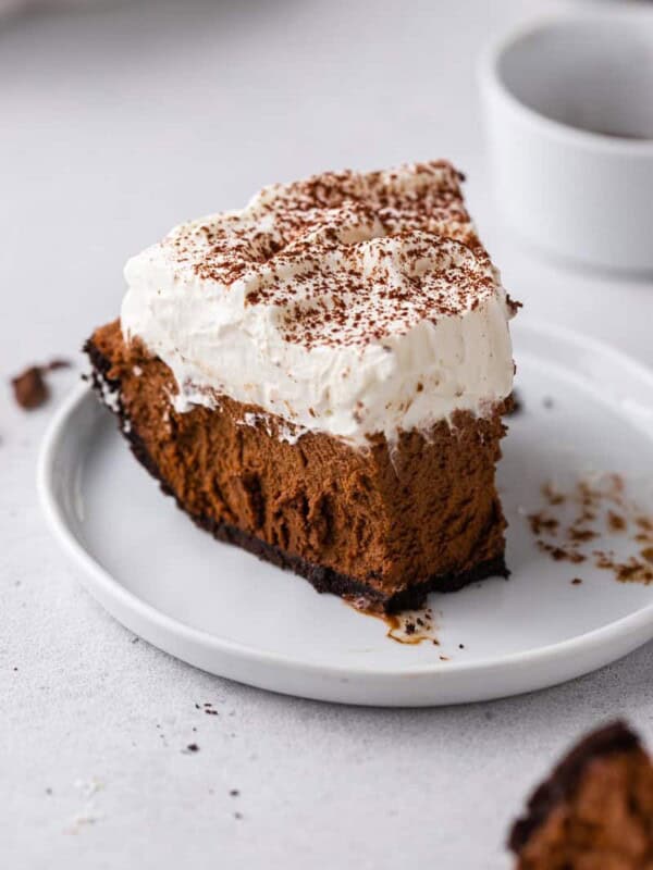 No bake chocolate pie with oreo crust