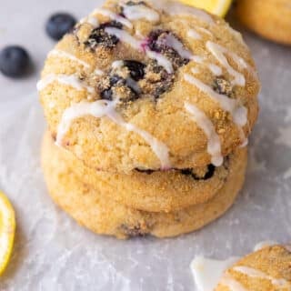 CRUMBL blueberry crumb cake cookies