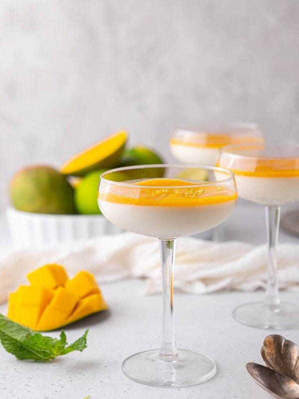 Creamy mango Panna Cotta