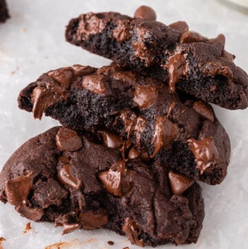 Thick chocolate cookies