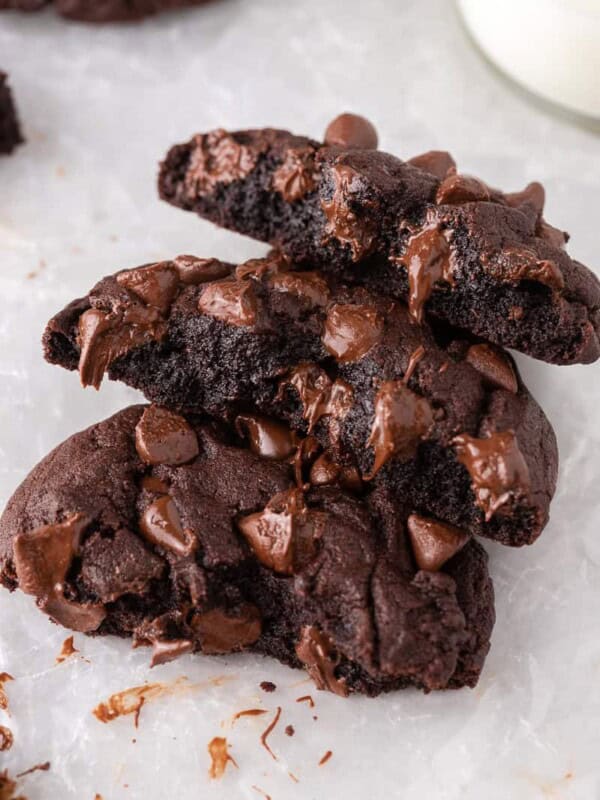Thick chocolate cookies