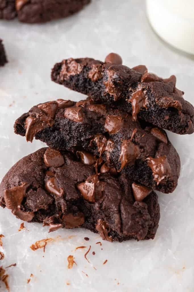 Thick chocolate cookies