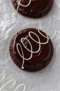 Crumbl chocolate mallow cupcake cookies