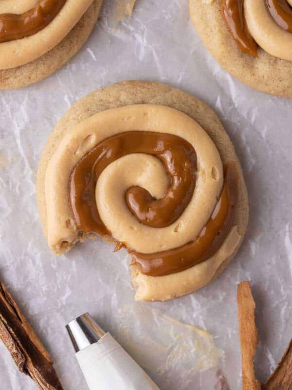 Crumbl Dulce de leche cookies