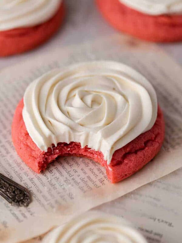 Crumbl pink velvet cookies