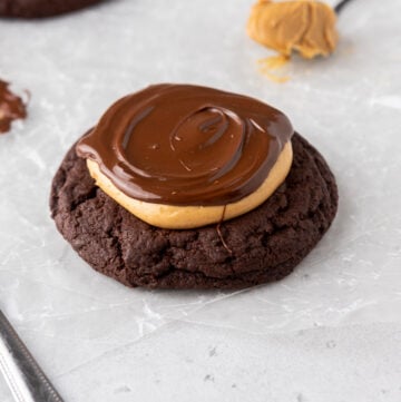 Crumbl Buckeye Brownie Cookies